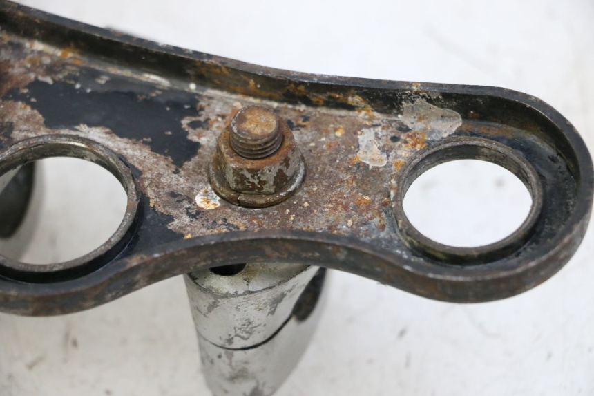 photo de Górna głowica widelca YAMAHA PW 80 (1983 - 2014) - Inny kąt widzenia