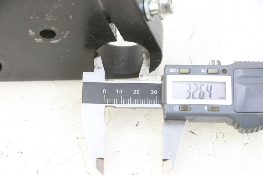 photo de Górna obejma widelca APOLLO RFZ 125 - Szczegół części