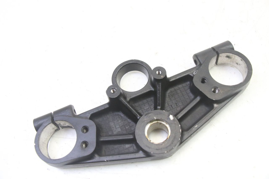 photo de Górna głowica widelca TRIUMPH SPRINT 900 (1995 - 1998) - Inny kąt widzenia