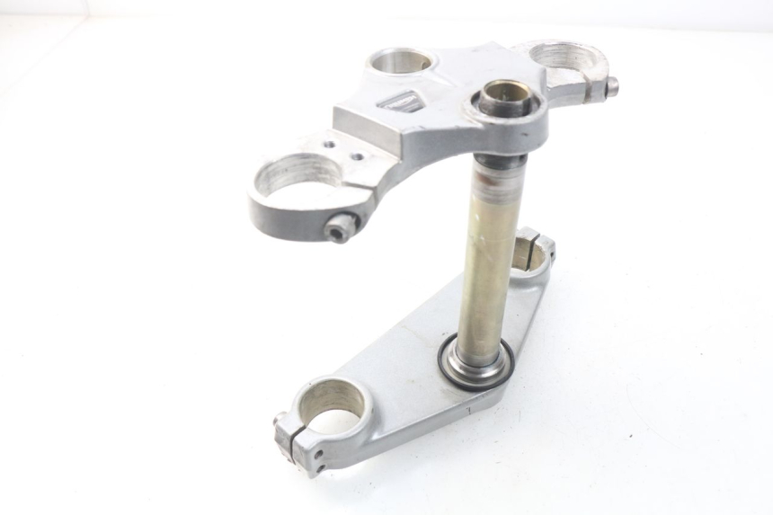 photo de Górna obejma widelca TRIUMPH SPRINT ST ABS 1050 (2005 - 2007) - Zoom stanu zużycia