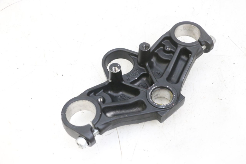 photo de Górna obejma widelca YAMAHA TZR 50 (2008 - 2016) - Inny kąt widzenia