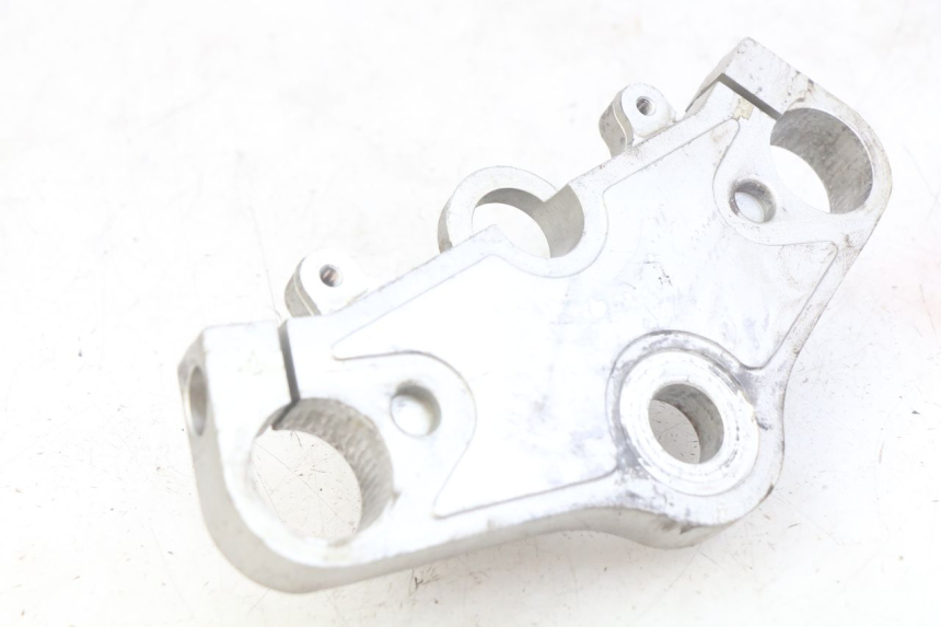 photo de Górna obejma widelca DAELIM VJ ROADWIN FI 125 (2008 - 2017) - Punkty mocowania