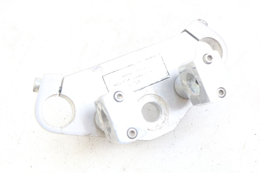 photo de Górna obejma widelca DAELIM VL DAYSTAR 125 (2000 - 2011) - Widok główny