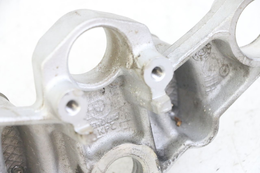 photo de Górna głowica widelca HONDA XLV VARADERO 125 (2000 - 2006) - Zbliżenie techniczne