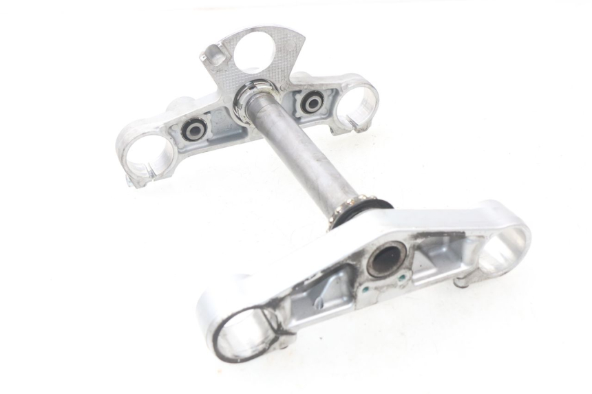 photo de Górna obejma widelca YAMAHA XP T-MAX TMAX 500 (2008 - 2012) - Zbliżenie techniczne