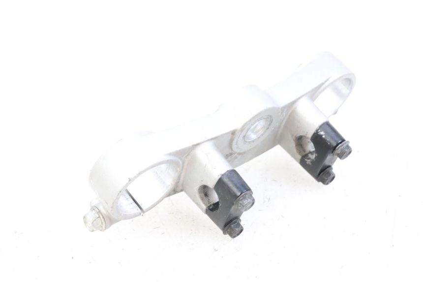 photo de Górna obejma widelca HYOSUNG XRX 125 (2000 - 2008) - Zoom stanu zużycia