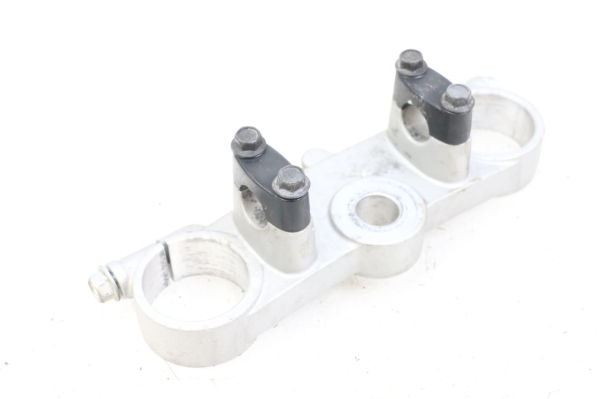 photo de Górna obejma widelca HYOSUNG XRX 125 (2000 - 2008) - Zbliżenie techniczne