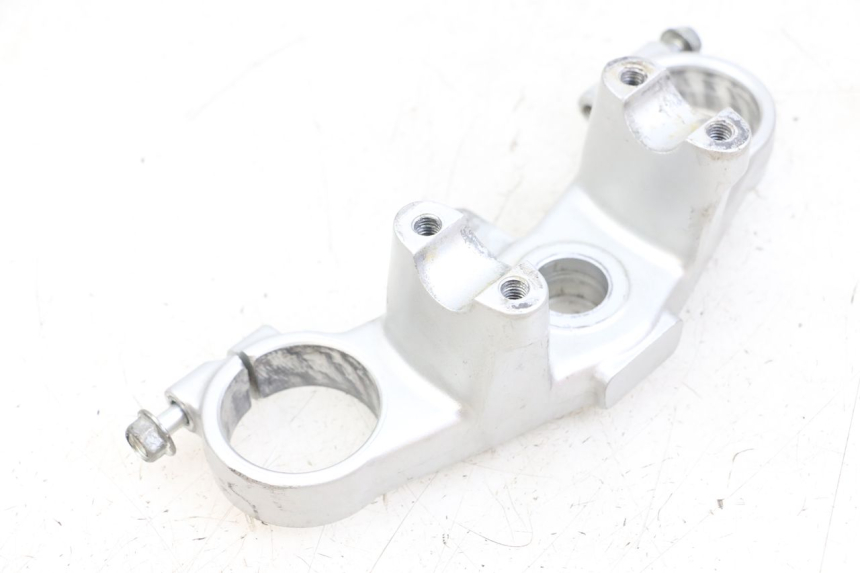 photo de Górna obejma widelca YAMAHA YZ 85 (2002 - 2018) - Inny kąt widzenia