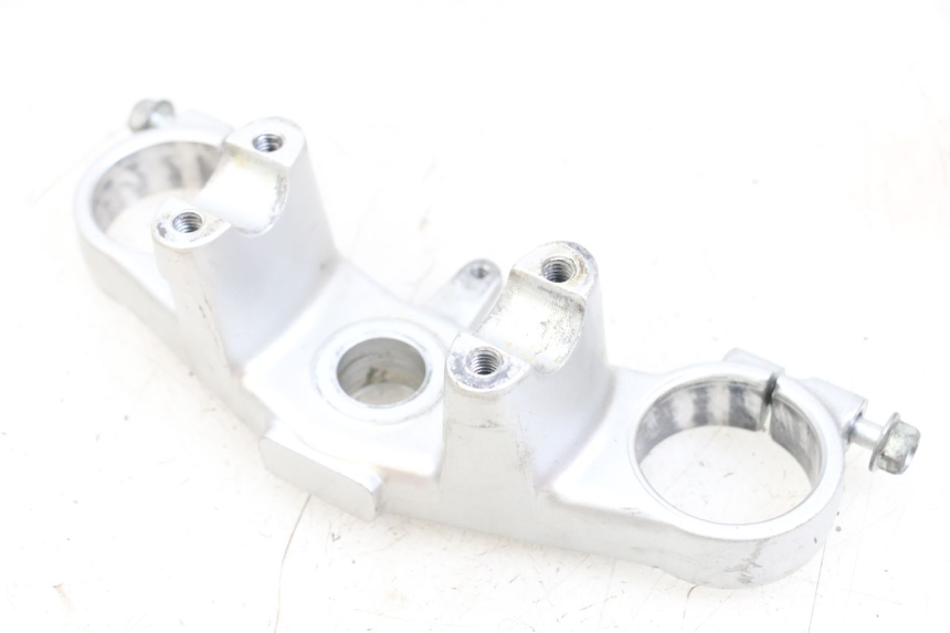 photo de Górna obejma widelca YAMAHA YZ 85 (2002 - 2018) - Zbliżenie techniczne