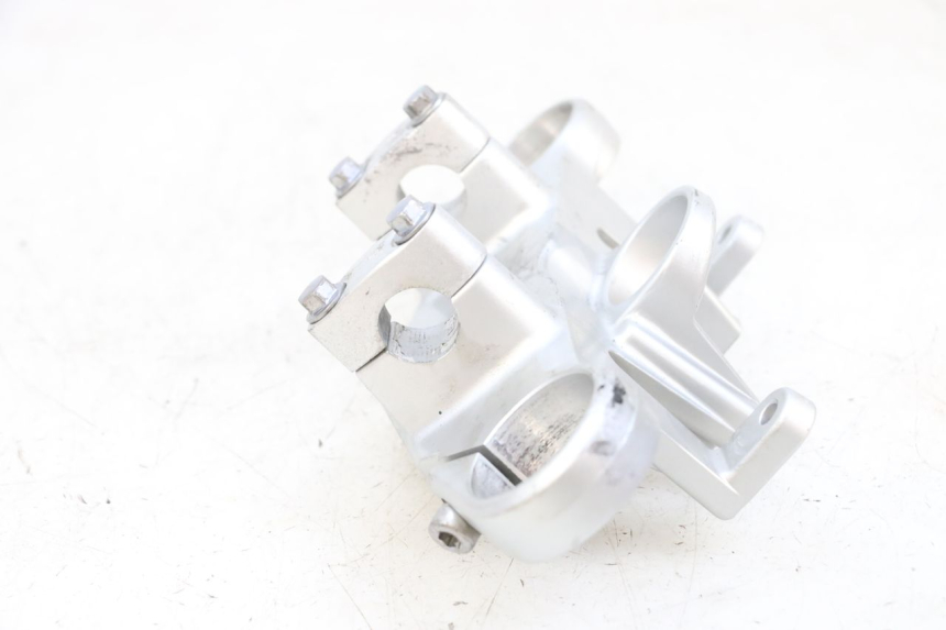 photo de Górna obejma widelca KAWASAKI ZR 7 750 (1999 - 2004) - Część sprawdzona