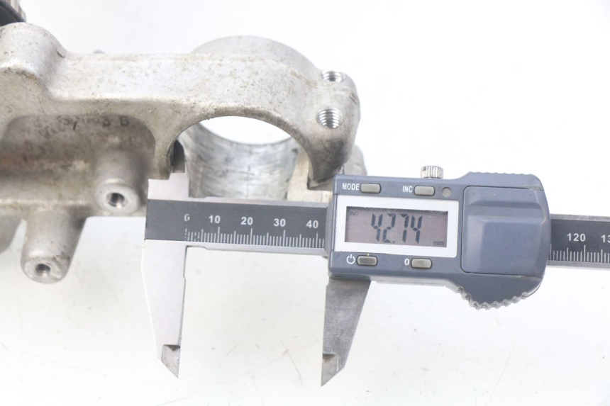 photo de TRÓJNIK WIDEŁEK SUZUKI XF FREEWIND 650 (1997 - 2003) - Zoom stanu zużycia