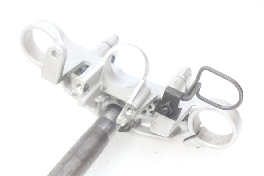 photo de TRÓJNIK WIDEŁEK KAWASAKI ZR7 ZR-7 S 750 (1999 - 2004) - Zbliżenie techniczne