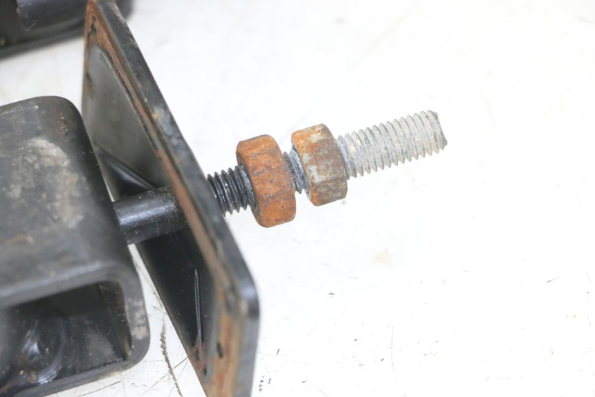 photo de NAPINACZ ŁAŃCUCHA HONDA CBF 500 (2004 - 2007) - Zbliżenie techniczne