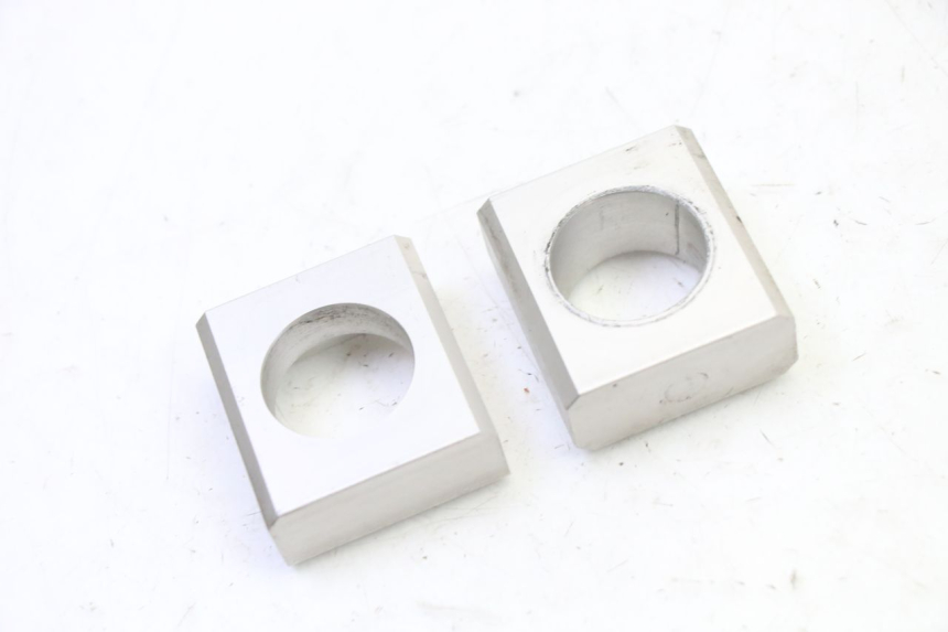 photo de NAPINACZ ŁAŃCUCHA YAMAHA FZ6 FAZER S2 600 (2007 - 2011) - Zoom stanu zużycia