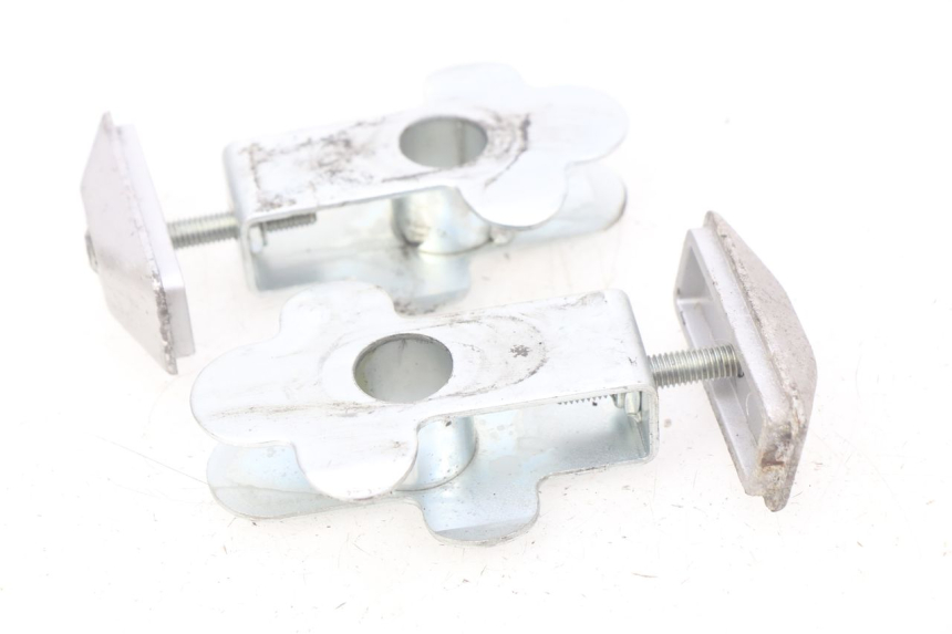 photo de NAPINACZ ŁAŃCUCHA SUZUKI GSF N BANDIT 600 (2000 - 2004) - Zbliżenie techniczne