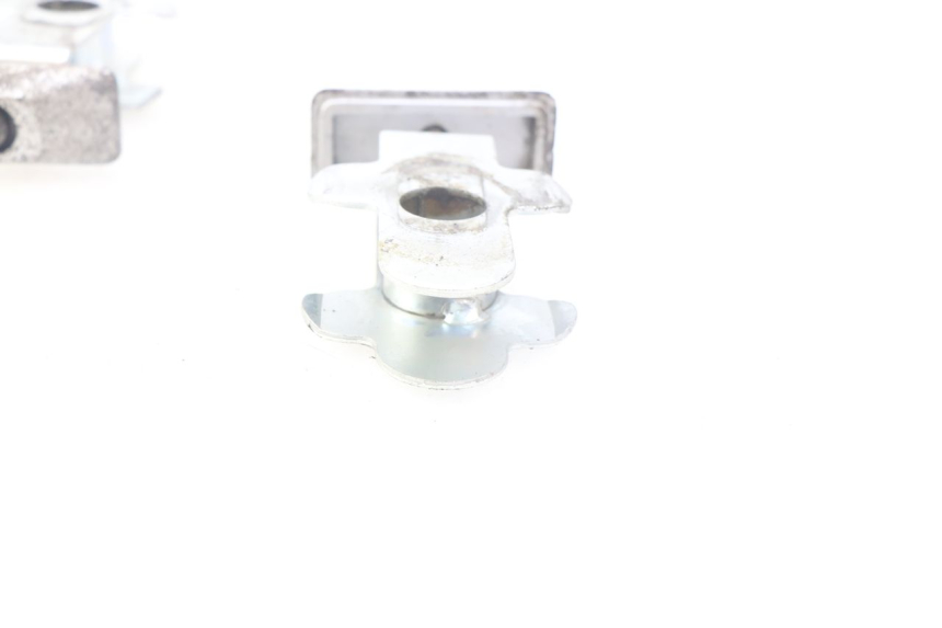 photo de NAPINACZ ŁAŃCUCHA SUZUKI GSF S BANDIT 600 (2000 - 2004) - Inny kąt widzenia