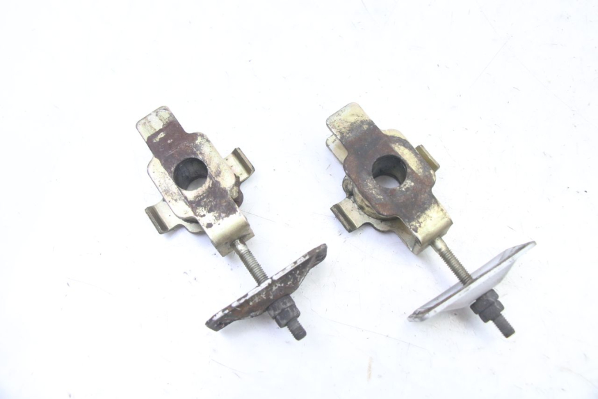 photo de NAPINACZ ŁAŃCUCHA HONDA XLV VARADERO 125 (2000 - 2006) - Szczegół części