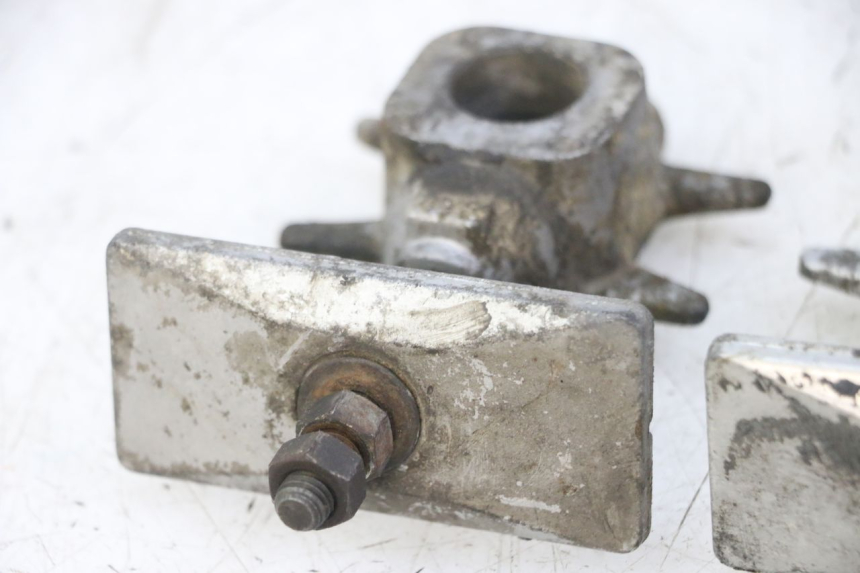 photo de NAPINACZ ŁAŃCUCHA YAMAHA FZS FAZER 600 (2001 - 2003) - Stan powierzchni