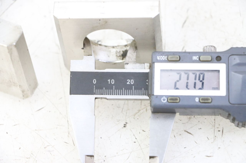 photo de NAPINACZ ŁAŃCUCHA YAMAHA YP T-MAX TMAX 530 (2017 - 2020) - Szczegół części