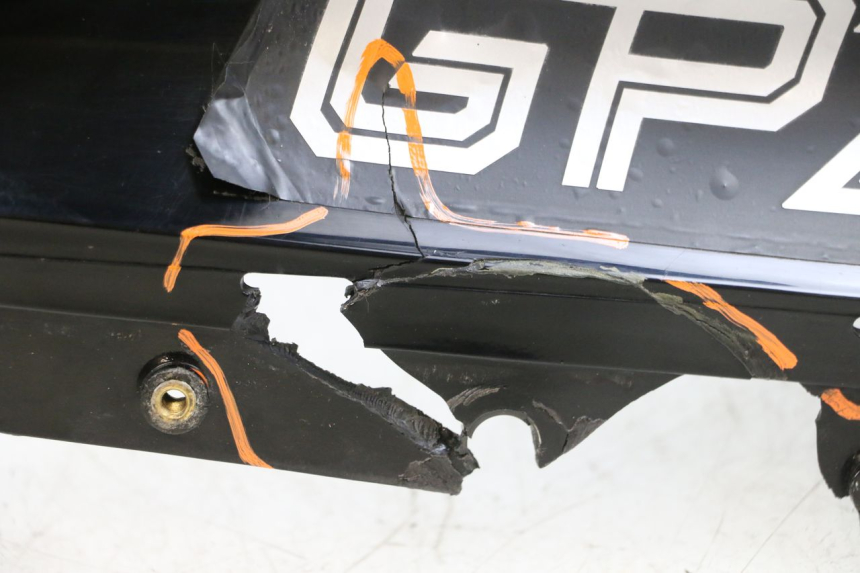 photo de GŁOWICA WIDEŁEK KAWASAKI GPZ RX 1000 (1986 - 1988) - Struktura - zbliżenie