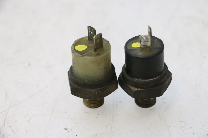 photo de TERMOKONTAKT YAMAHA YP MAJESTY 125 (1998 - 2001) - Szczegół części
