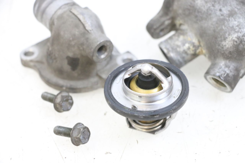 photo de TERMOSTAT SUZUKI DL V STROM 1000 (2002 - 2007) - Punkty mocowania