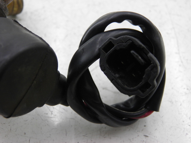 photo de ELEKTRYCZNY TERMOSTAT HONDA SH 125 (2005 - 2008) - Zbliżenie techniczne