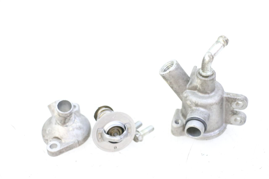 photo de TERMOSTAT HONDA FES S-WING SWING ABS 125 (2007 - 2015) - Punkty mocowania