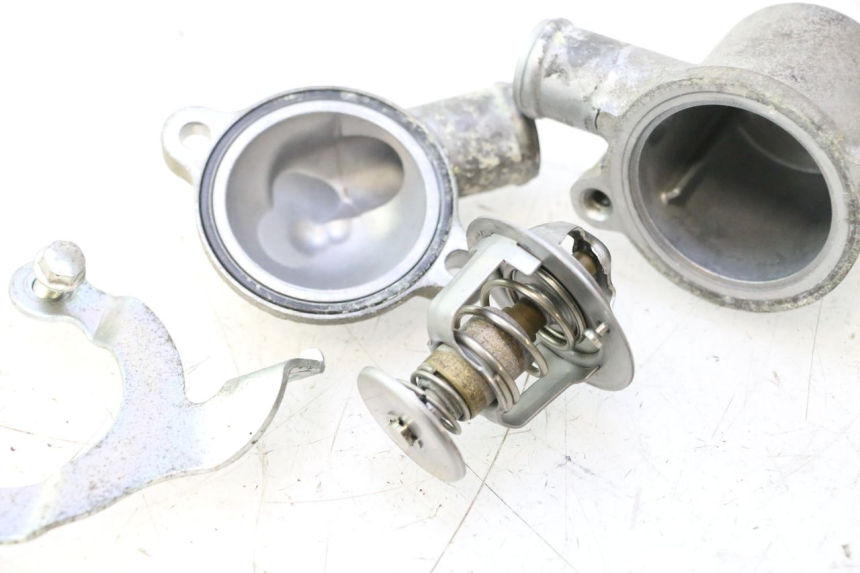 photo de TERMOSTAT HONDA FJS SILVER WING SILVERWING 400 (2005 - 2008) - Punkty mocowania