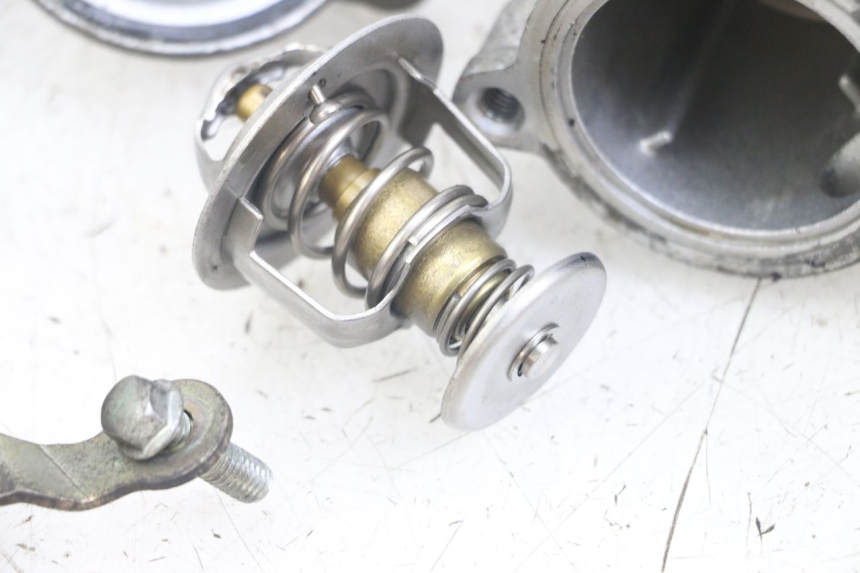 photo de TERMOSTAT HONDA FJS SILVERWING SILVER WING 600 (2001 - 2010) - Stan powierzchni