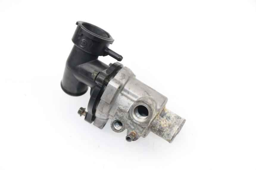 photo de TERMOSTAT YAMAHA FZS FAZER 600 (2001 - 2003) - Zbliżenie techniczne