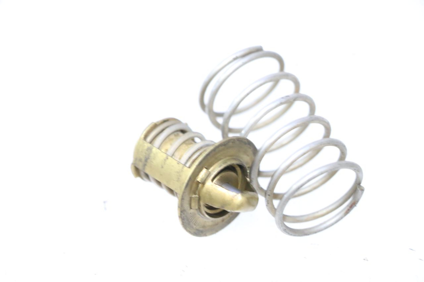photo de TERMOSTAT PEUGEOT SPEEDFIGHT LC 50 (1996 - 2002) - Inny kąt widzenia
