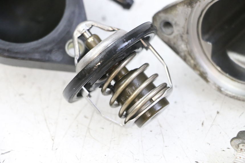 photo de TERMOSTAT SUZUKI GSX F GSXF 650 (2007 - 2015) - Oznaczenia i referencje