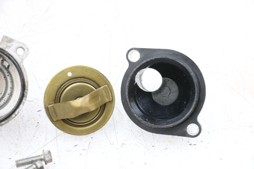 photo de TERMOSTAT YAMAHA TDM ABS 900 (2002 - 2014) - Oznaczenia i referencje