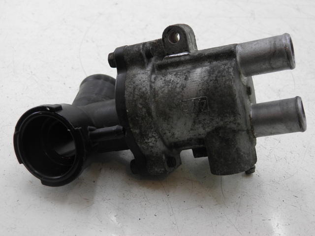 photo de TERMOSTAT YAMAHA FZS FAZER 600 (1998 - 2001) - Inny kąt widzenia
