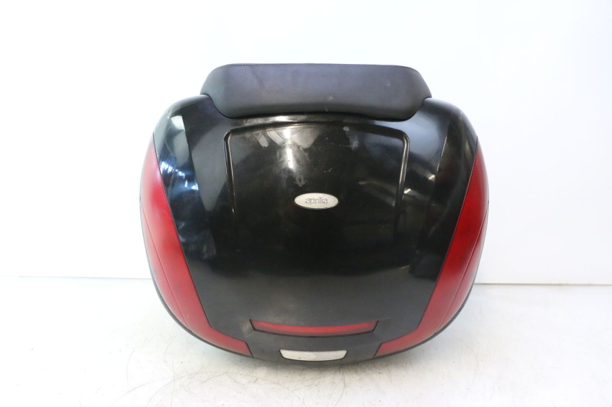 photo de TOP CASE APRILIA ATLANTIC S 125 (2010 - 2013) - Zbliżenie komponentów