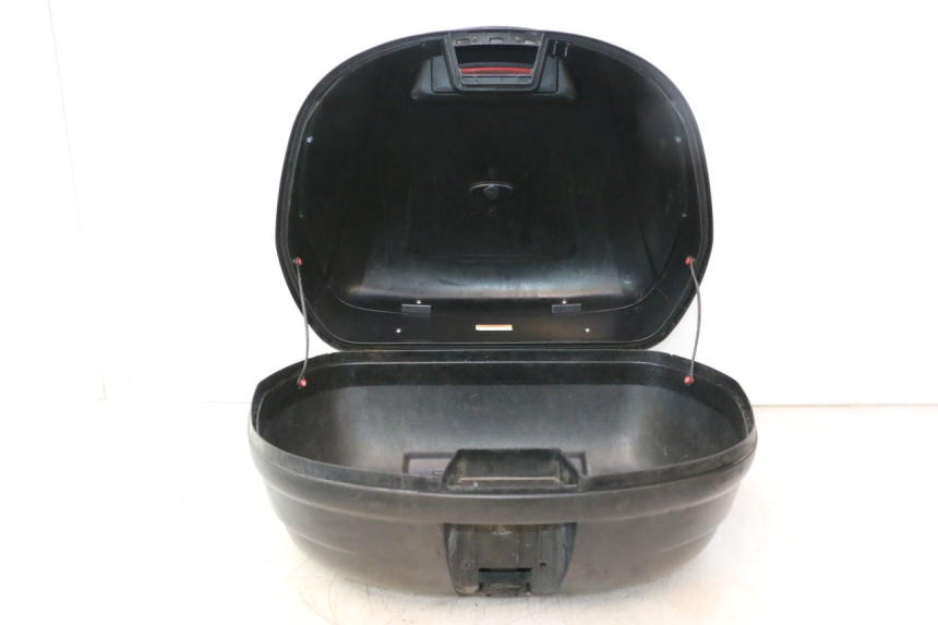 photo de TOP CASE APRILIA ATLANTIC S 125 (2010 - 2013) - Struktura - zbliżenie