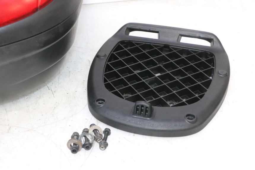 photo de TOP CASE APRILIA ATLANTIC S 125 (2010 - 2013) - Zoom stanu zużycia
