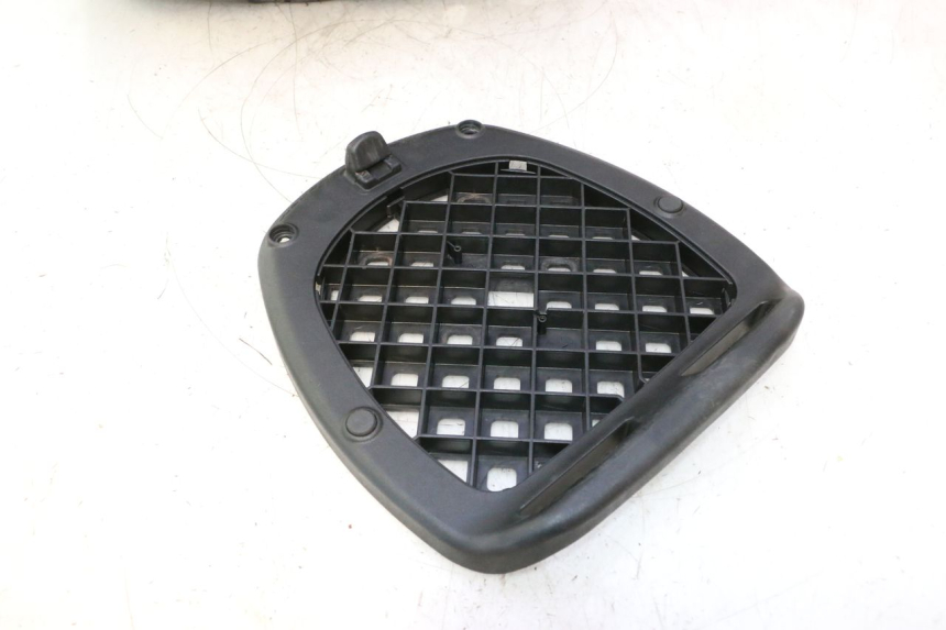 photo de TOP CASE APRILIA ATLANTIC S 125 (2010 - 2013) - Zbliżenie techniczne