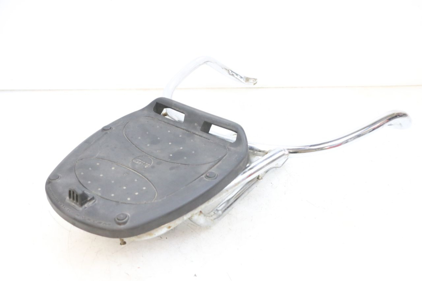 photo de KUFER TYŁ PEUGEOT DJANGO 4T 50 (2014 - 2019) - Widok z bliska