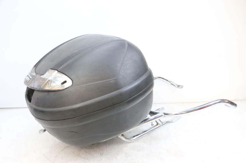 photo de KUFER TYŁ PEUGEOT DJANGO 4T 50 (2014 - 2019) - Zoom stanu zużycia