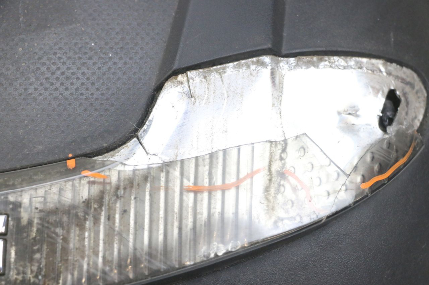 photo de KUFER TYŁ PEUGEOT DJANGO 4T 50 (2014 - 2019) - Zoom stanu zużycia