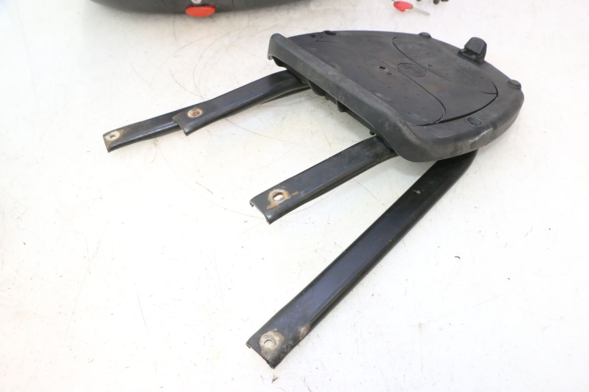 photo de TOP CASE PEUGEOT ELYSTAR 50 (2002 - 2014) - Zoom jakości