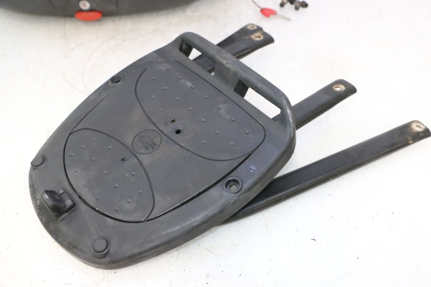 photo de TOP CASE PEUGEOT ELYSTAR 50 (2002 - 2014) - Widok profilu