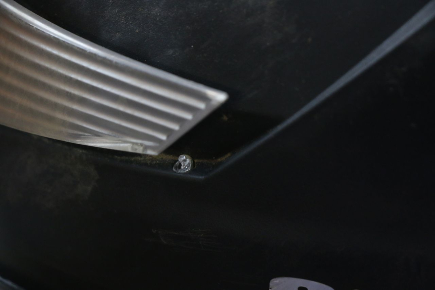 photo de KUFER TYŁ PEUGEOT KISBEE 4T 50 (2018 - 2022) - Szczegół części