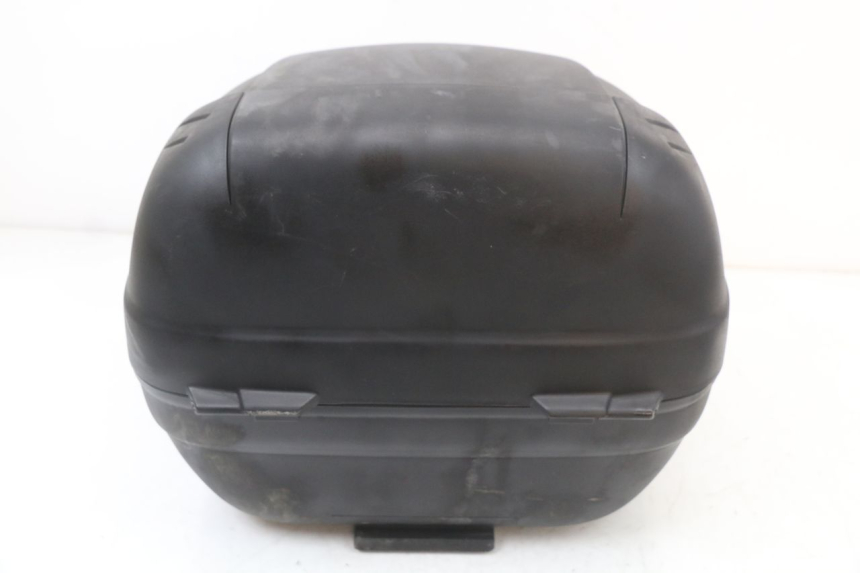 photo de KUFER TYŁ PEUGEOT KISBEE 4T 50 (2018 - 2022) - Widok ogólny