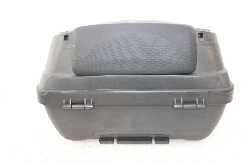 photo de TOP CASE PEUGEOT KISBEE 4T 50 (2023 - 2026) - Widok produktu