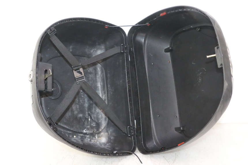 photo de TOP CASE PEUGEOT KISBEE 4T 50 (2023 - 2026) - Stan powierzchni