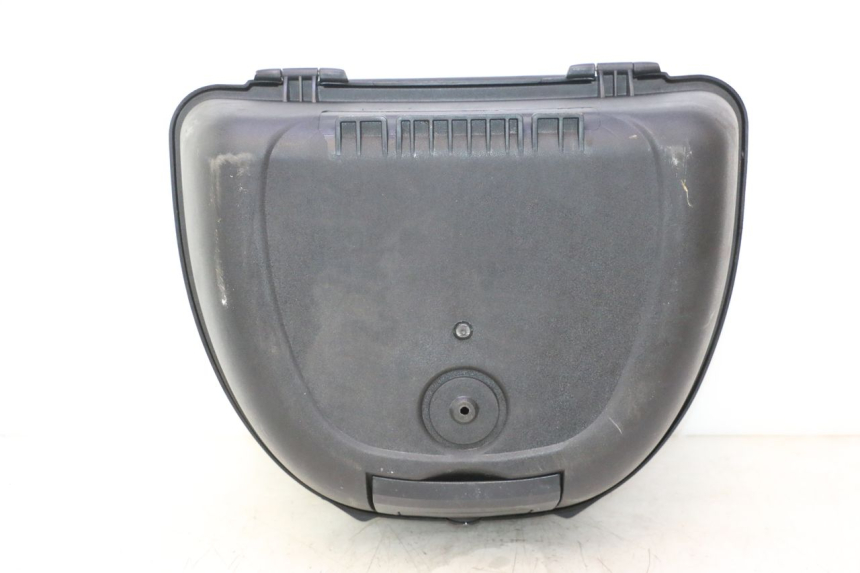 photo de TOP CASE PEUGEOT KISBEE 4T 50 (2023 - 2026) - Część sprawdzona