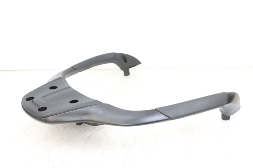 photo de KUFER TYŁ PIAGGIO MP3 HPE 350 (2018 - 2020) - Zbliżenie komponentów